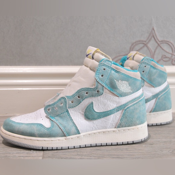 Air Jordan 1 Retro High OG 'Turbo Green' Sneaker Without Laces - Picture 3 of 3